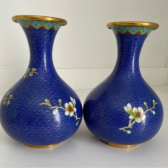 Pair of Vintage Matching Blue Chinese Cloisonné Brass Vases - Picture 2 of 12
